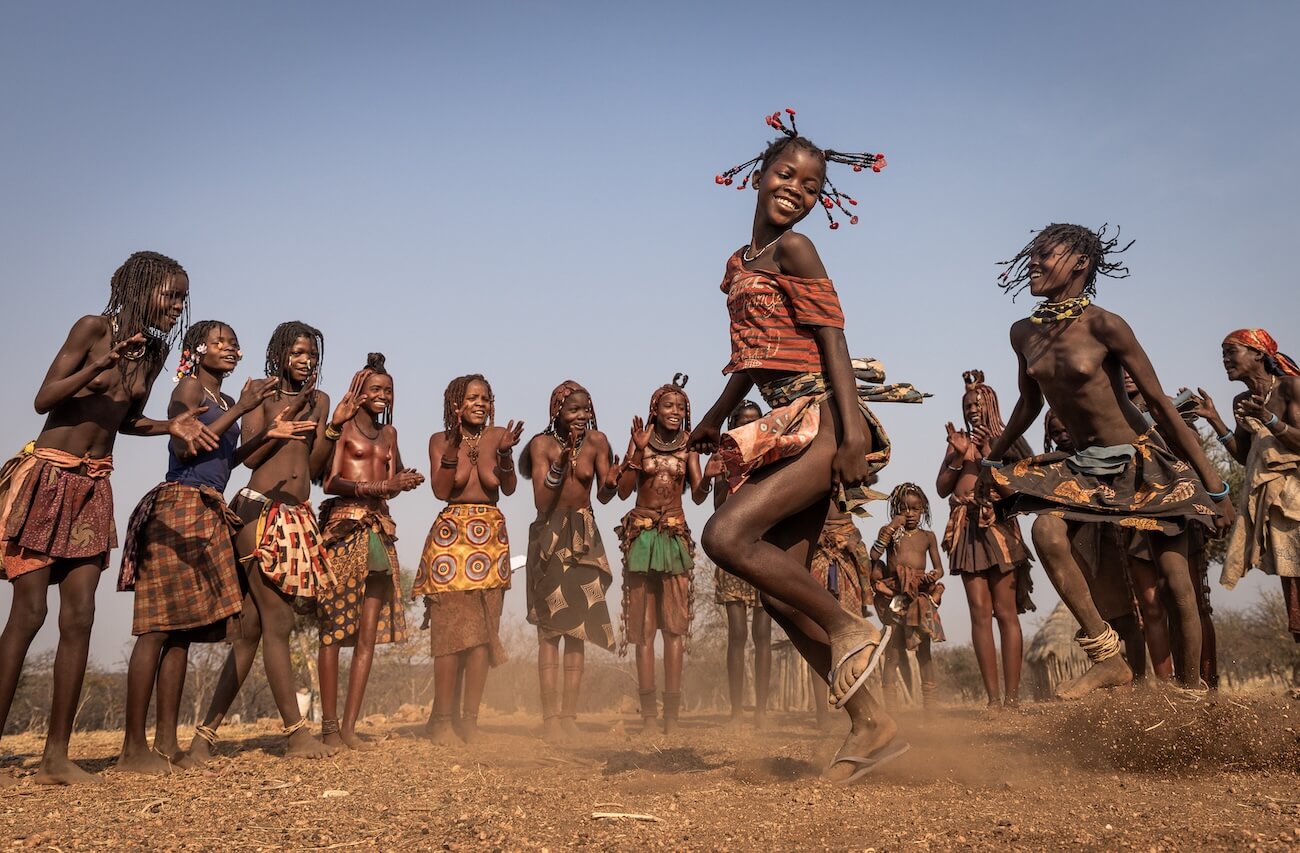 Věštba a poselství - Kmen Tua, Jižní Angola | Planeta lidí