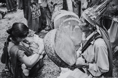 Šamanský buben, západní Nepál - Planeta lidí