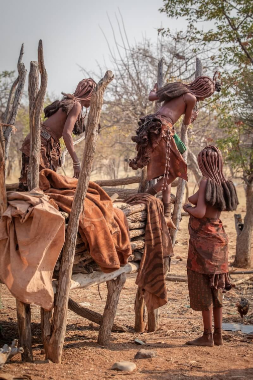 Věštba a poselství - Kmen Tua, Jižní Angola | Planeta lidí