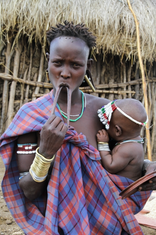 Ze života mursijských žen, Jižní Etiopie - Planeta lidí