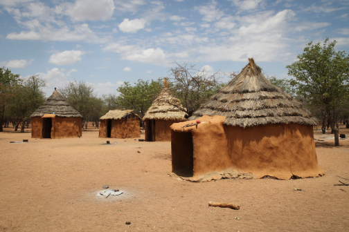 Himbové v oblasti Opuwa, Kaokeveld, Namibie - Planeta lidí