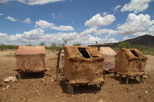 Himbové v oblasti Opuwa, Kaokeveld, Namibie - Planeta lidí