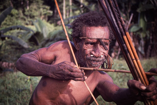Kombai - Západní Papua - Irian Jaya, Indonésie - Planeta lidí | Jaromír Giecek
